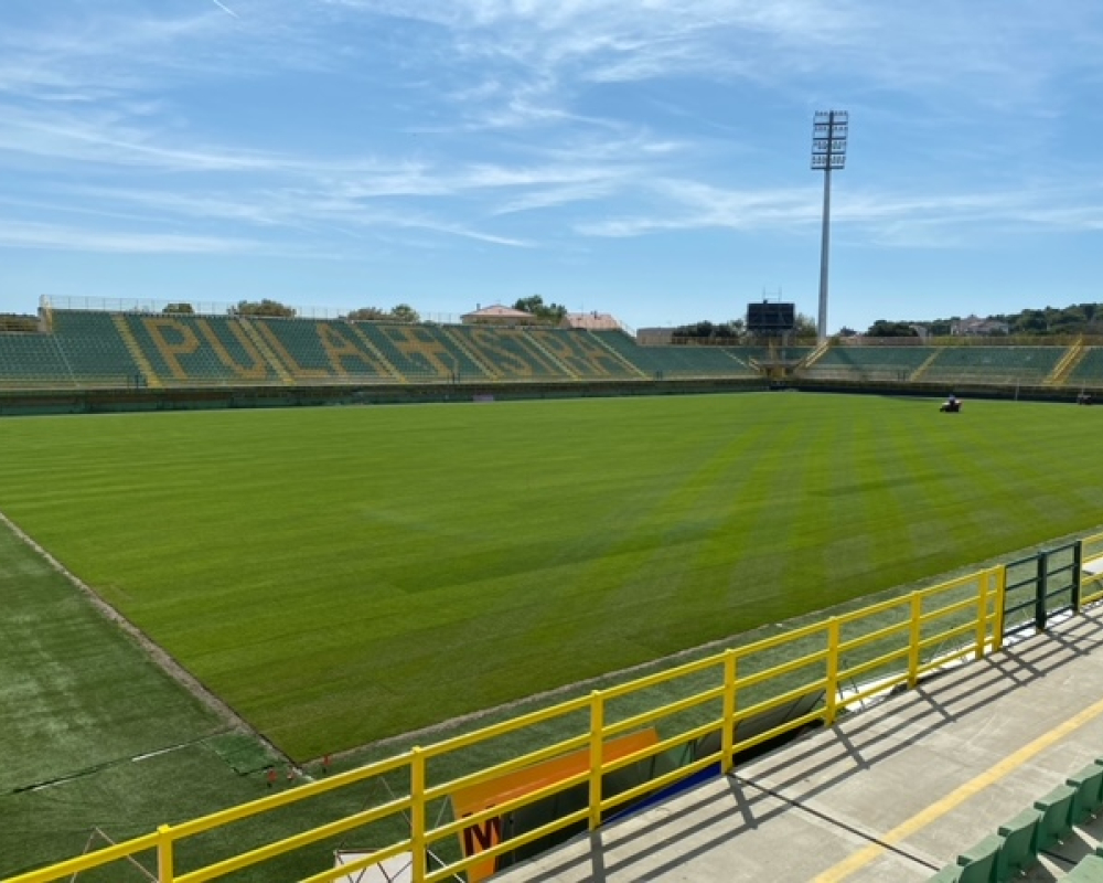 Zamjena travnjaka na stadionu Aldo Drosina